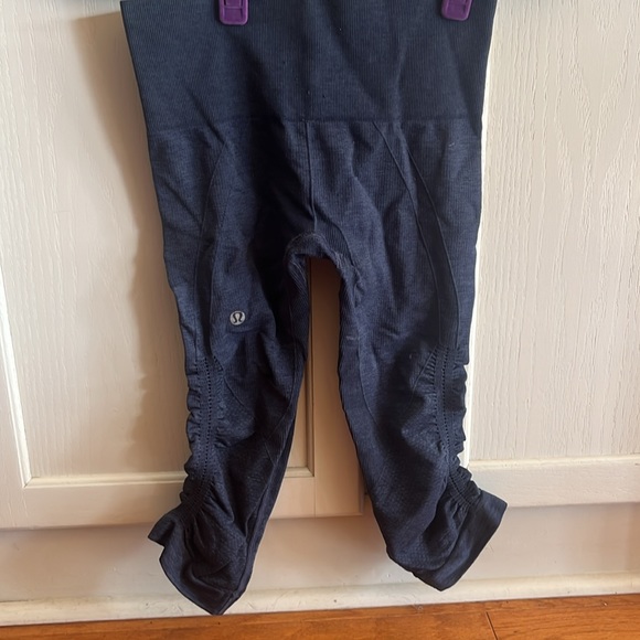 Size:2 color:navy length: capri - Picture 2 of 3